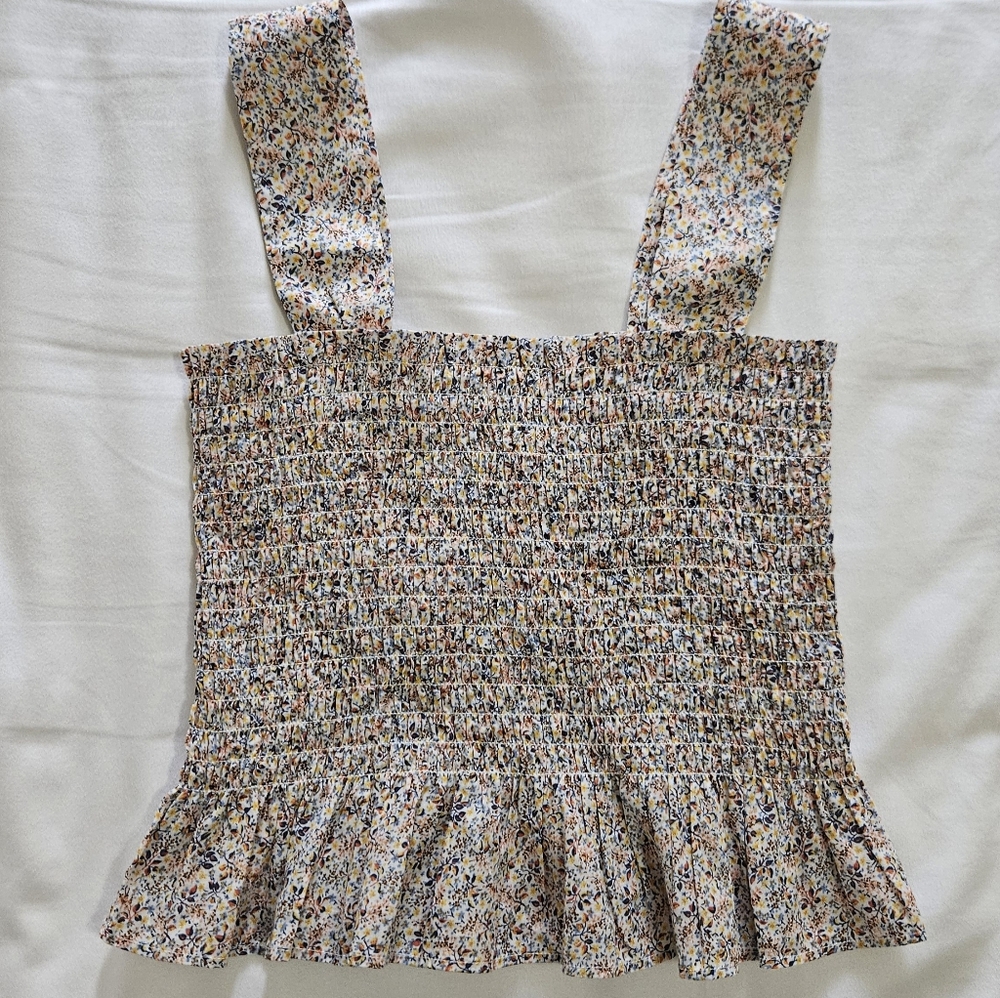 UNIQLO Small Floral Shirring Sleeveless Blouse